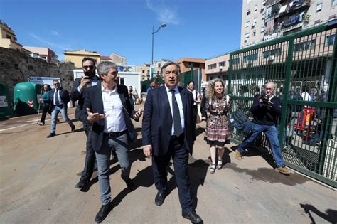 Palermo Inaugurato Il Centro Di Raccolta Rifiuti In Piazza Della Pace