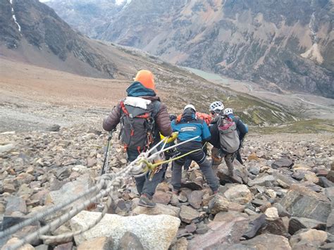 Un Escalador Italiano Quedó Herido Y Atrapado Tras Una Avalancha En El Chaltén Intentan