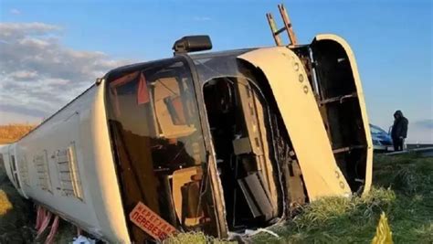 Once muertos y 43 heridos al volcar un autobús en Marruecos El Nuevo