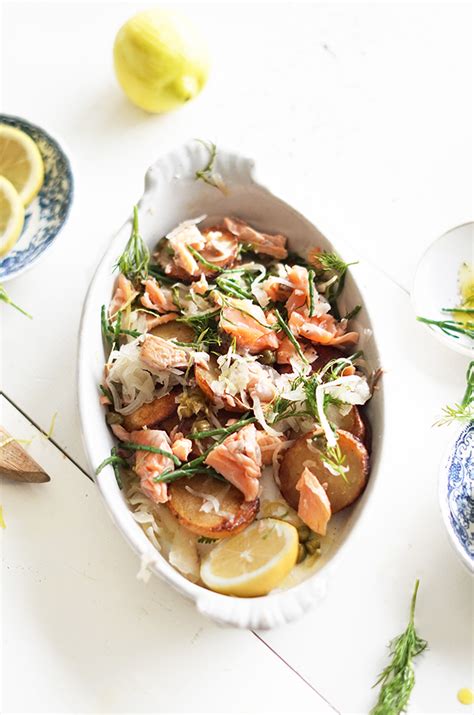 Zuurkool Salade Met Zalm Aardappel En Zeekraal The Lemon Kitchen