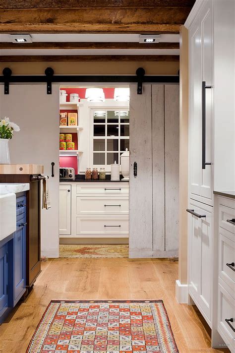 25 Trendy Kitchens That Unleash the Allure of Sliding Barn Doors