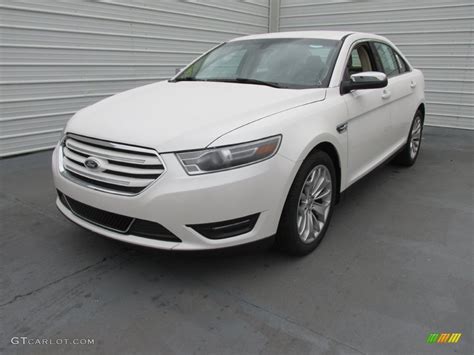 White Platinum Metallic Ford Taurus Limited Photo