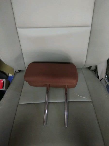 Jual Sandaran Kepala Innova Reborn Tipe G Dan V Bagian Tengah Untuk Jok Tengah Di Lapak Headrest