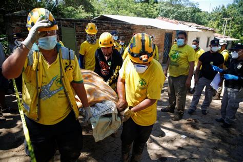 El Salvador Deslave Deja Nueve Muertos Y 35 Desaparecidos En San