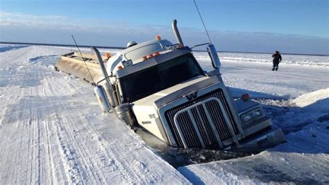 Fuel Tanker Plunges Through Ice Road In N W T Cbc News Fuel Truck