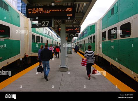 Go train, Toronto, Canada Stock Photo - Alamy