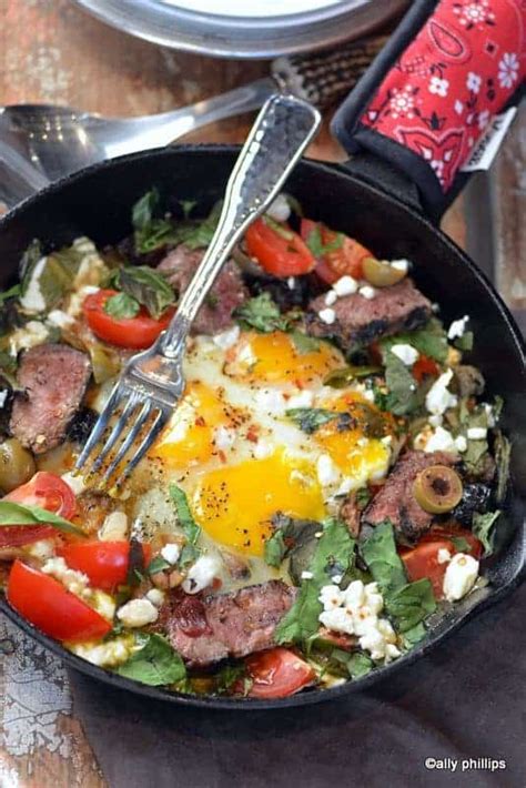 bacon dripping skillet steak eggs | bacon dripping eggs | steak and eggs