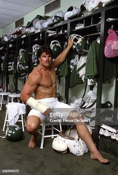 Mark Gastineau Jets Photos And Premium High Res Pictures Getty Images