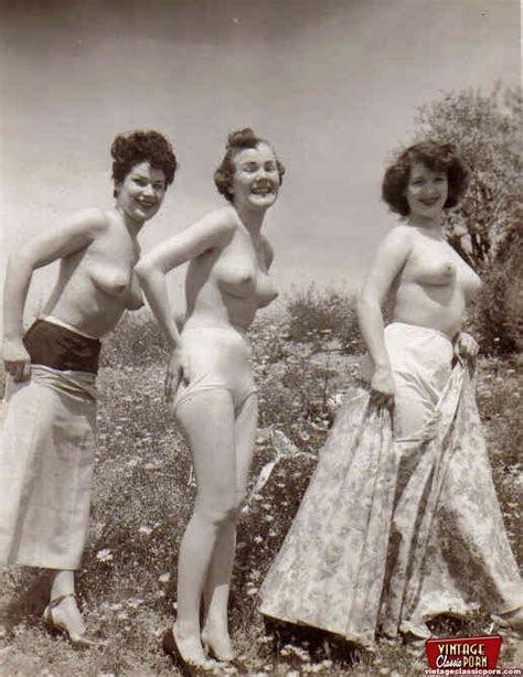 Vintage Retro Outdoor Nudes Group Xxx Porn