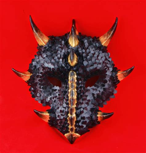 Zamaskowana Black Dragon Mask