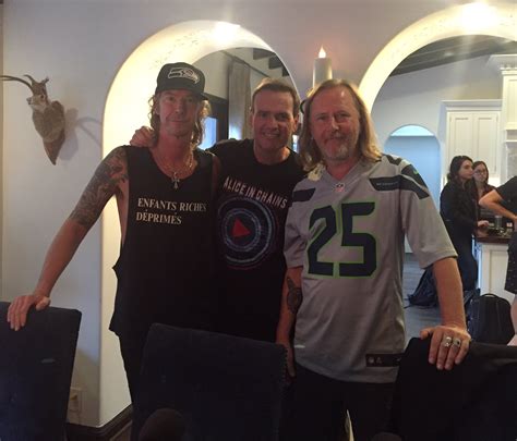 does jerry cantrell have a son 8