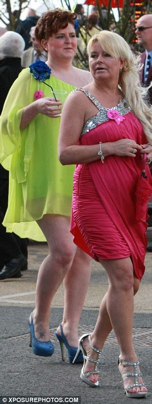 HOT British Chicks Pic S General Discussion AR