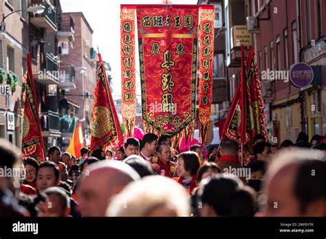 Madrid Espa A Nd De Enero De Cabeza Del Desfile Con Banderas