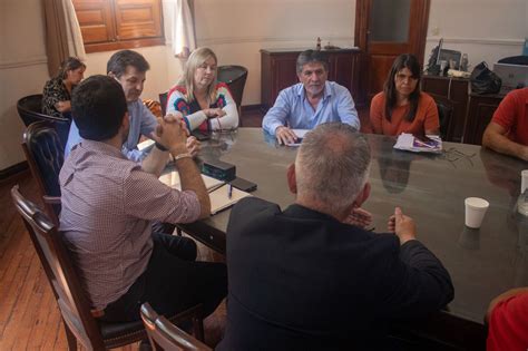 Cuarto Intermedio En La Paritaria Municipal Diario Castellanos