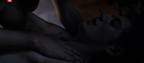 Nude video celebs Marine Sleiman nude J ai tout donné au soleil sauf mon ombre