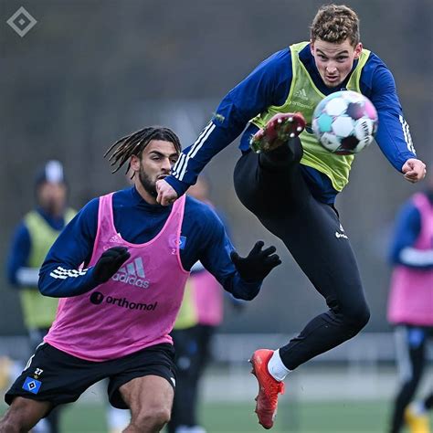 ハンブルガーsvさんのインスタグラム写真 ハンブルガーsvinstagram「flying Into The Matchday