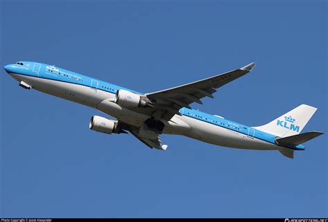 Ph Aka Klm Royal Dutch Airlines Airbus A Photo By Joost