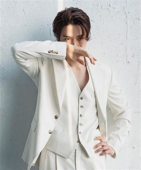 Pin De Roxy Mz En Lee Dong Wook Mejores Poses Para Fotos Oppas