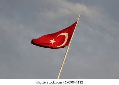 8 Dalgalanan Bayrak Images Stock Photos Vectors Shutterstock