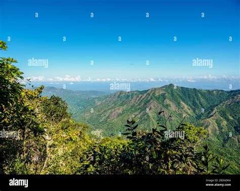 Sierra maestra mountains cuba hi-res stock photography and images - Alamy