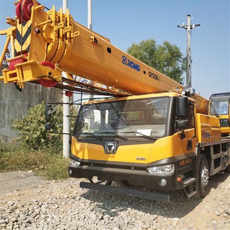 XCMG QY25K II Truck Crane MachPlaza