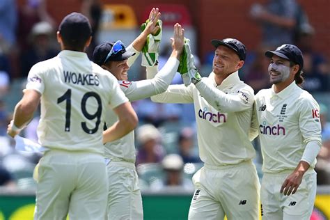 Ashes 2021 22 Watch Jos Buttler Takes Two Stunning Catches On Day 4