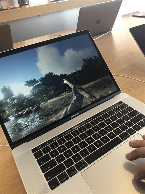 Shadow Gaming on an Apple Store MacBook Pro! : r/ShadowPC