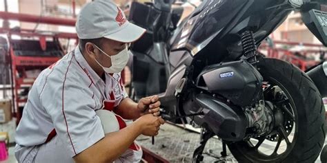 Kapan Waktu Yang Tepat Untuk Ganti Oli Motor Ini Faktor Penentunya