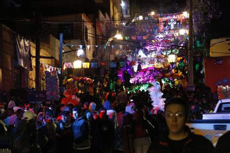 Inauguran Monumental Altar De Muertos En Las Escalinatas Del Barrio De