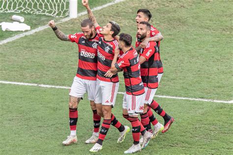 Brasileirão Flamengo vence o Bahia no primeiro jogo sem Sampaoli Placar