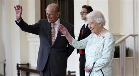 Rainha Elizabeth 2ª será sepultada ao lado do corpo do marido Comando VP