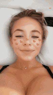 Sydney Sweeney Sydney Sweeney Discover Share GIFs