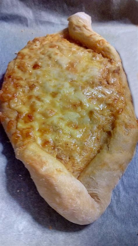 Peinirli Gondola Shaped Greek Cheese Pizza Kopiaste To Greek