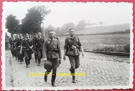 Foto Soldaten Marschieren Mit Karabiner K Wehrmacht Landser Parade