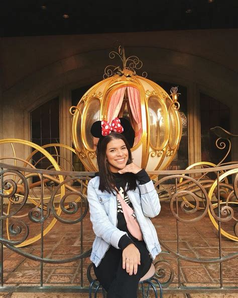 Sabrina Gomez on Instagram Essa princesa a disney não tem kkkk