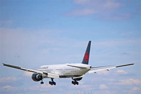 C Fitu Air Canada Boeing 777 300er Largest In The Fleet