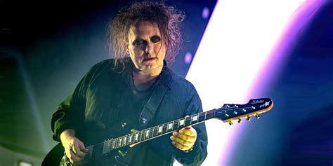 Robert Smith Confirma Que The Cure Finalizó Su Nuevo álbum La Tercera