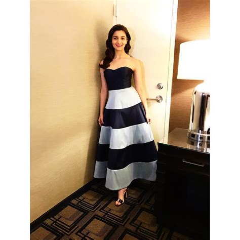 Alia Bhatt Rules IIFA 2017 As The Best-Dressed Celebrity - Women ...