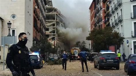 Una Gran Explosión Destruyó Varios Pisos De Un Edificio En Madrid Al Menos Tres Muertos El