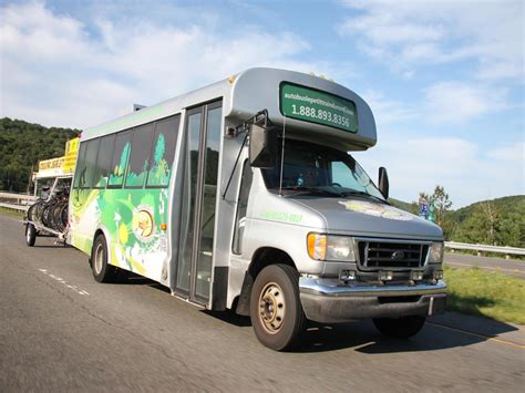 Autobus Le Petit Train du Nord Navette Saint Jérôme Bonjour Québec