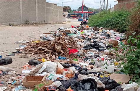 El Desag E Y La Basura Invaden Las Calles De Las Malvinas Hechicera