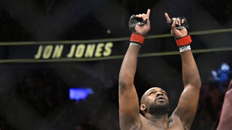 MMA Jon Jones affrontera Stipe Miocic en novembre prochain à l UFC 295