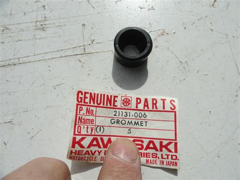 Kawasaki Z Kz Zed Spark Plug Cap Grommet Oem Nos Pt Om Ebay