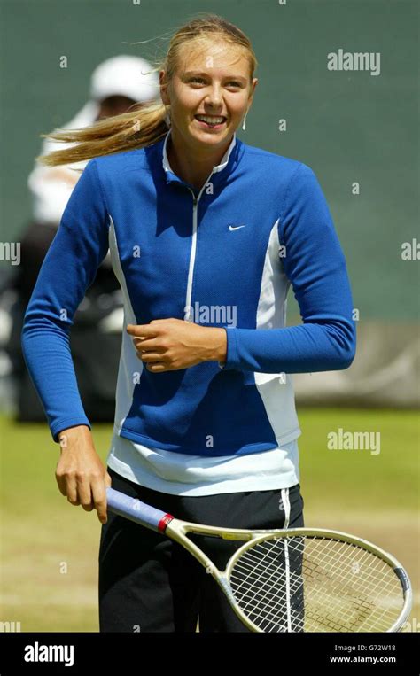 WIMBLEDON 2004 Maria Sharapova practices Stock Photo - Alamy