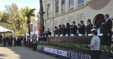 CEREMONIA DEL LXIV ANIVERSARIO DEL ESTADO DE BAJA CALIFORNIA COBACH BC