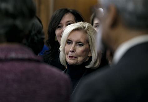 Lilly Ledbetter Advocate For Equal Pay For Women Endorses Joe Biden The Washington Post