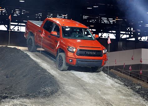 Toyota Tundra TRD Pro Gets Dirty In Chicago Live Photos Autoevolution