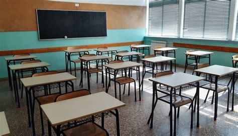 Concorsi Scuola Tra Supplenti E Assunzioni Il Nuovo Anno Scolastico