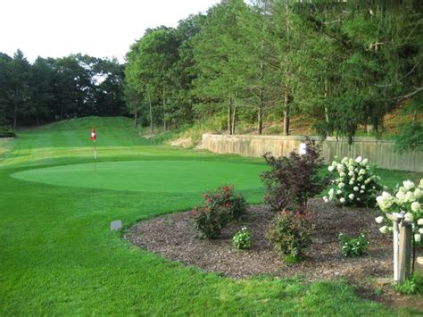 Golf On Long Island Sandy Ponds Fresh Look Drawing A Mix Of First