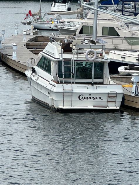 Sea Ray 340 Sedan Bridge Powerboats And Motorboats City Of Toronto